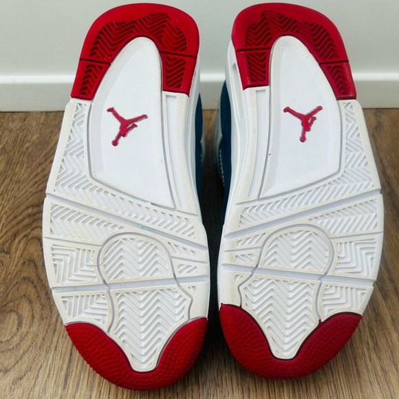 Jordan Kids Retro 4 Messy Room Sneakers in Navy and Red - Picture 8 of 15